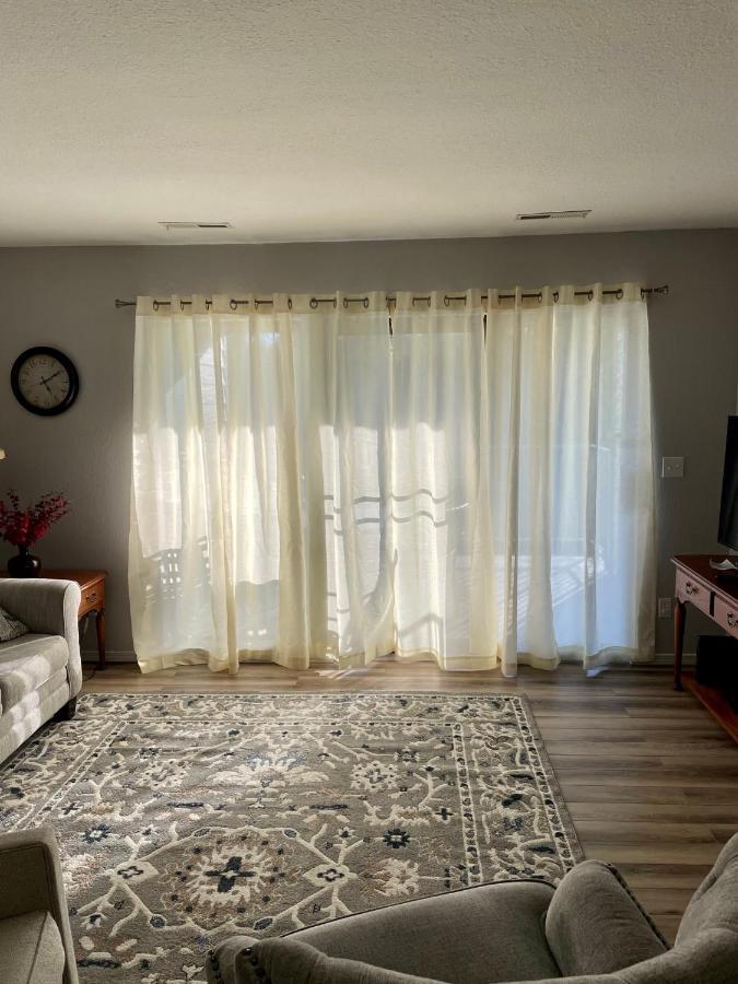 אפרטהוטל Escape To בראנסון מראה חיצוני תמונה
